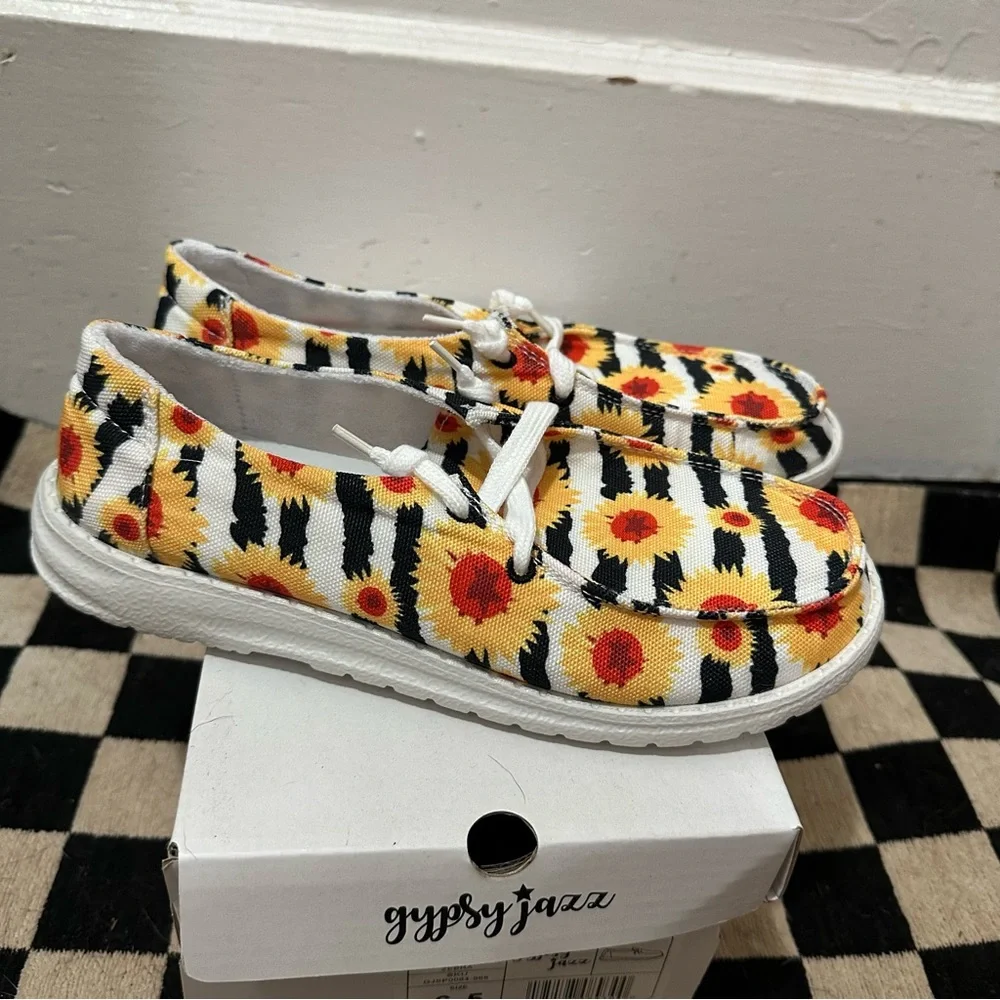 Gypsy Jazz‎ Sunflower Canvas Loafers